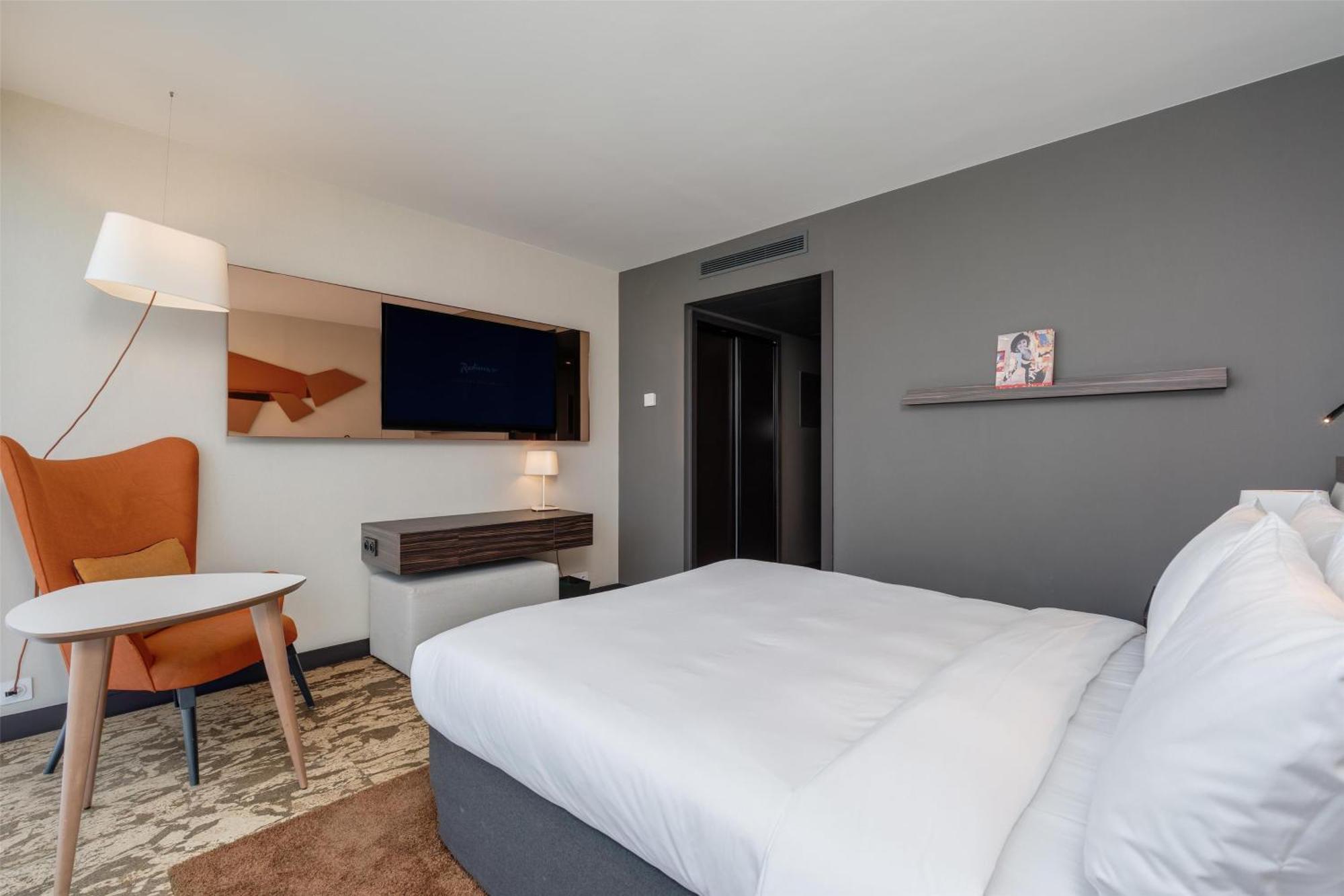 Radisson Blu Hotel, Paris Boulogne Εξωτερικό φωτογραφία