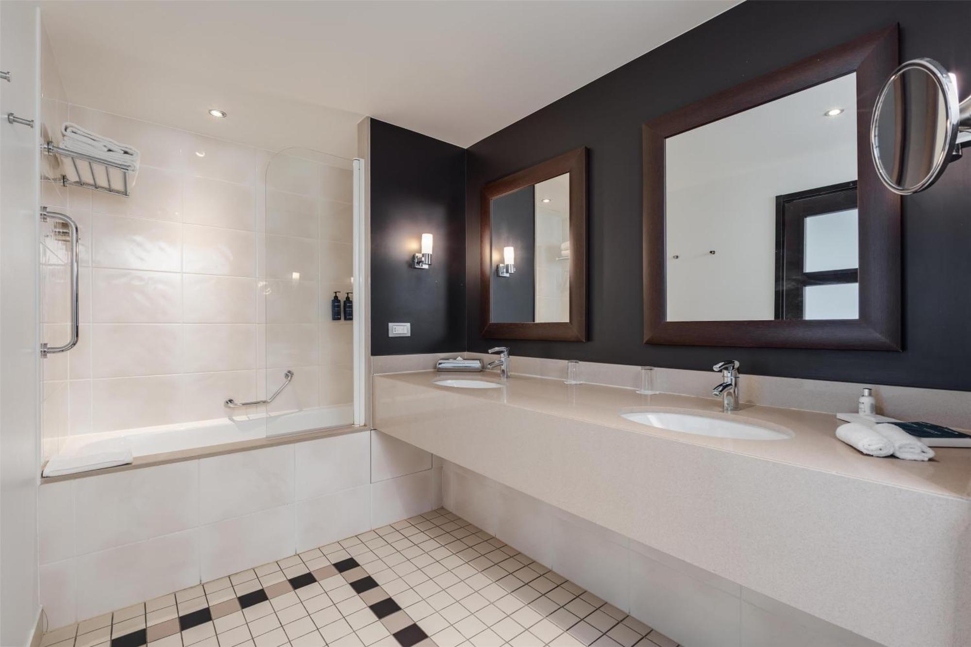Radisson Blu Hotel, Paris Boulogne Εξωτερικό φωτογραφία